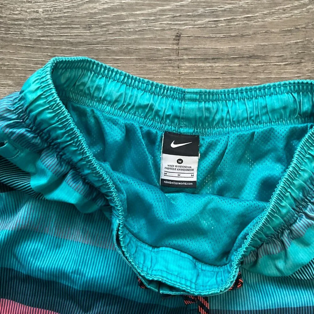 Men's Nike‎ Optic Shift Striped Volley Shorts Swim Beach Vacation Size Medium